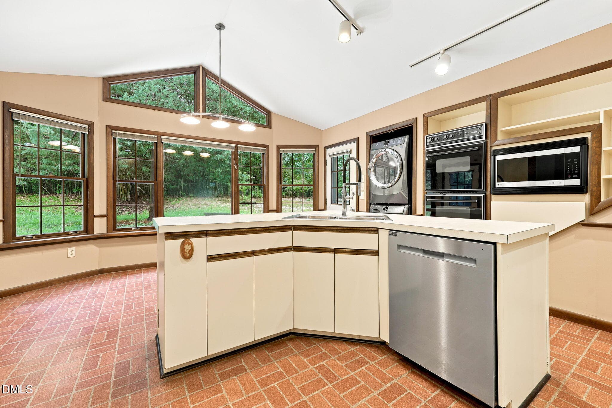 Kitchen - 305 Plum Lane, Chapel Hill, NC 27517, Chapel Hill