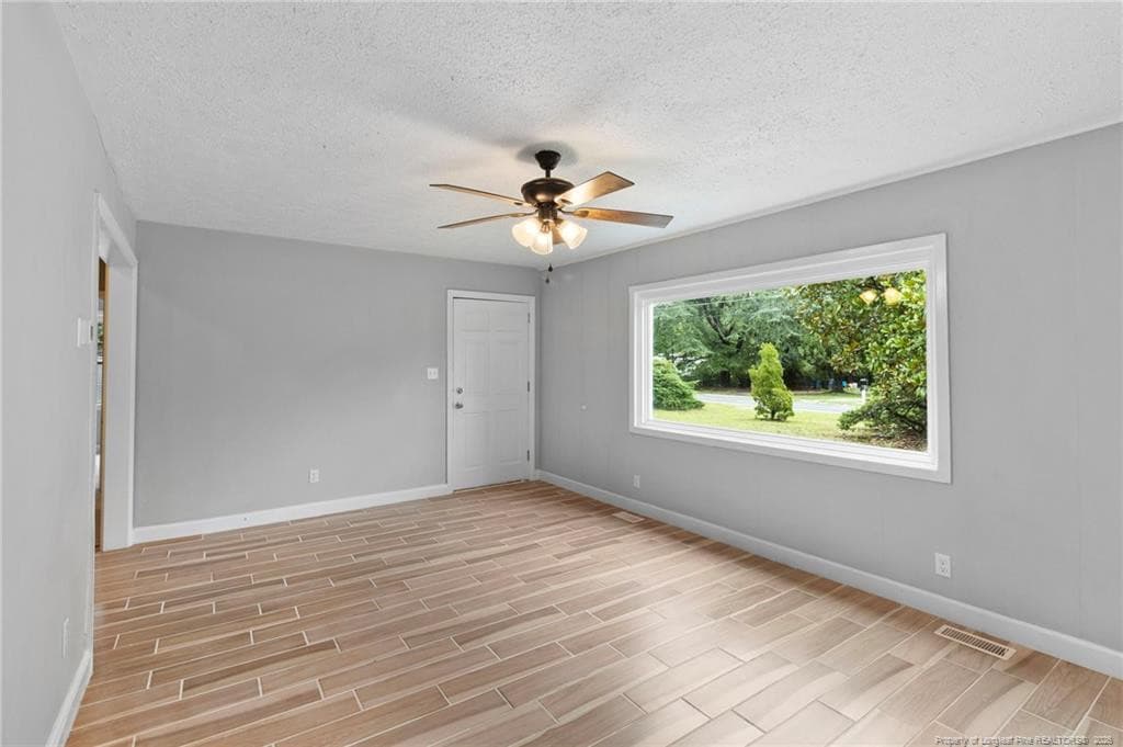 Photo 4 - 1413 Stansfield Drive, Fayetteville, NC 28303, Fayetteville