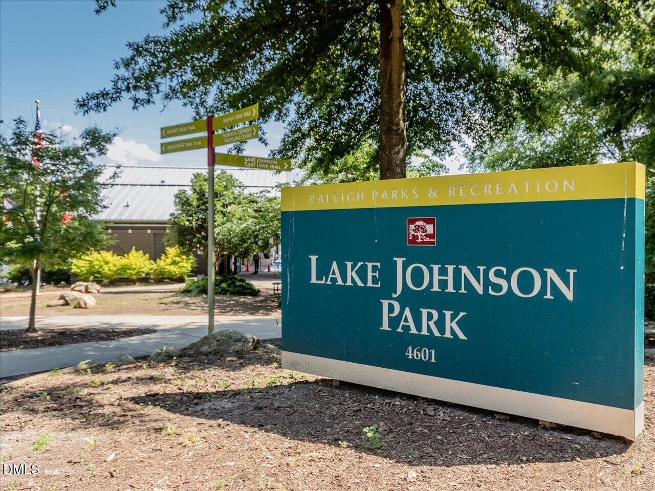 41-Near Lake Johnson - 1231 University Court 304, Raleigh, NC 27606, Raleigh