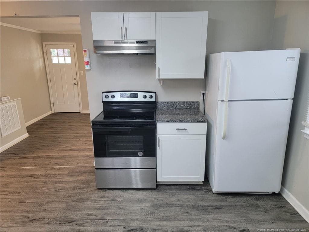 APPLIANCES STAY - 1031 S REVERE Street S, Fayetteville, NC 28304, Fayetteville