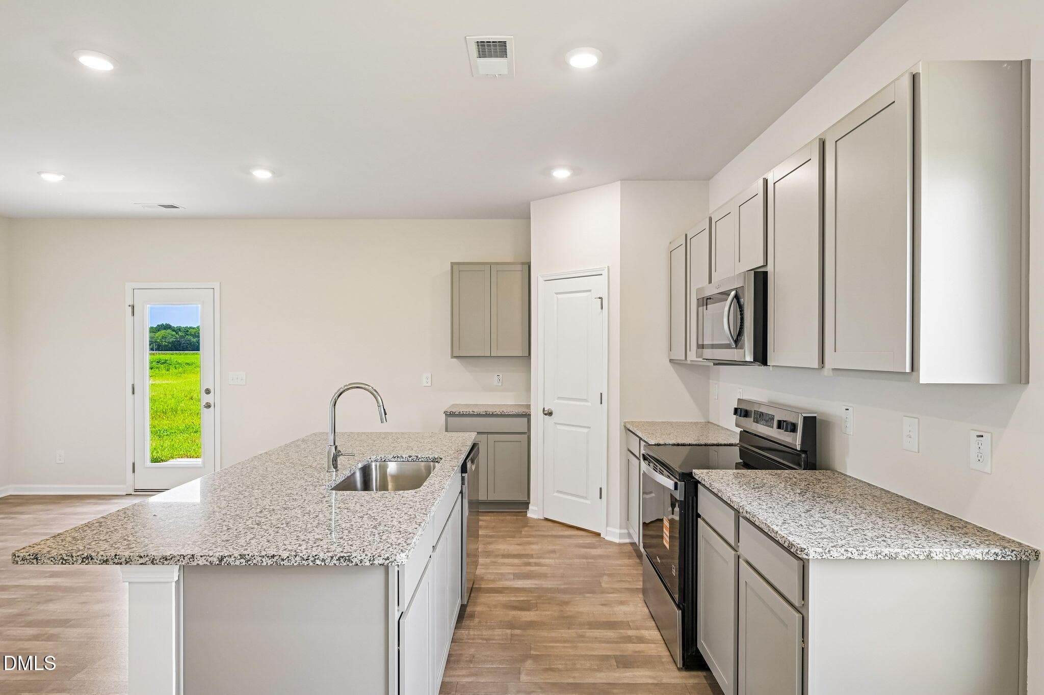 20-web-or-mls-401 Piper Pointe Drive Dri - 401 Piper Pointe Drive, Pikeville, NC 27863