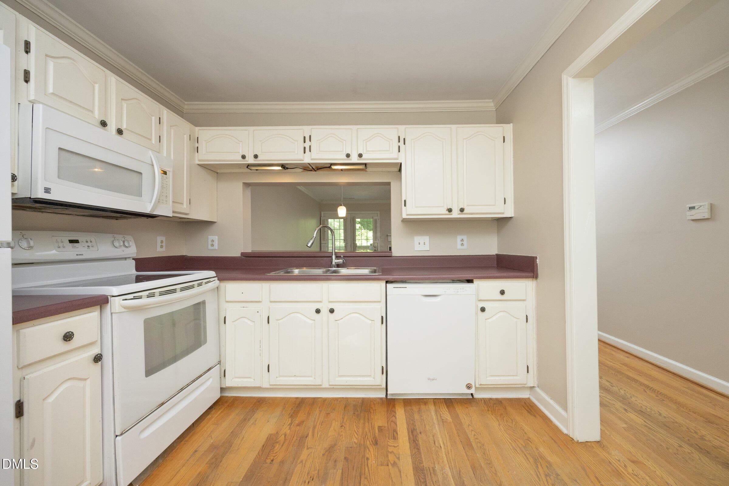 06Kitchen - 4636 Townesbury Lane, Raleigh, NC 27612, Raleigh