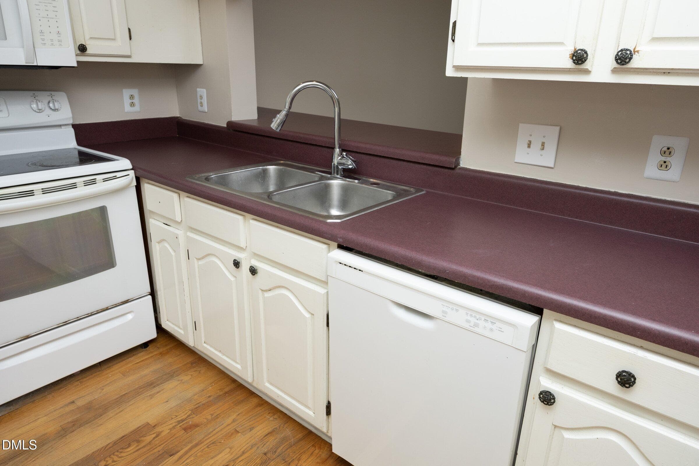 09Kitchen - 4636 Townesbury Lane, Raleigh, NC 27612, Raleigh
