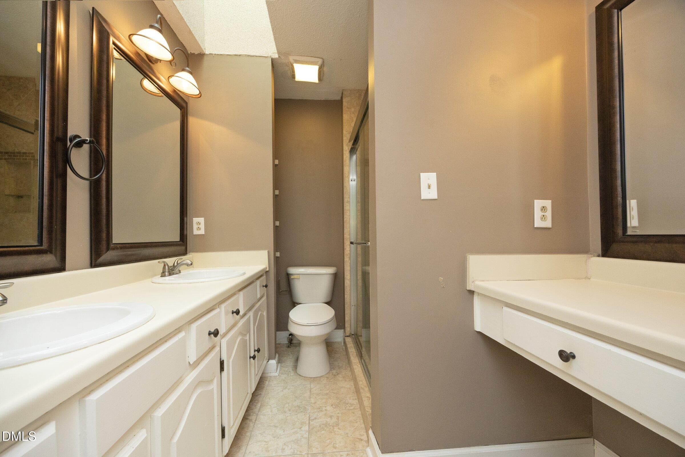 20PrimaryBath - 4636 Townesbury Lane, Raleigh, NC 27612, Raleigh