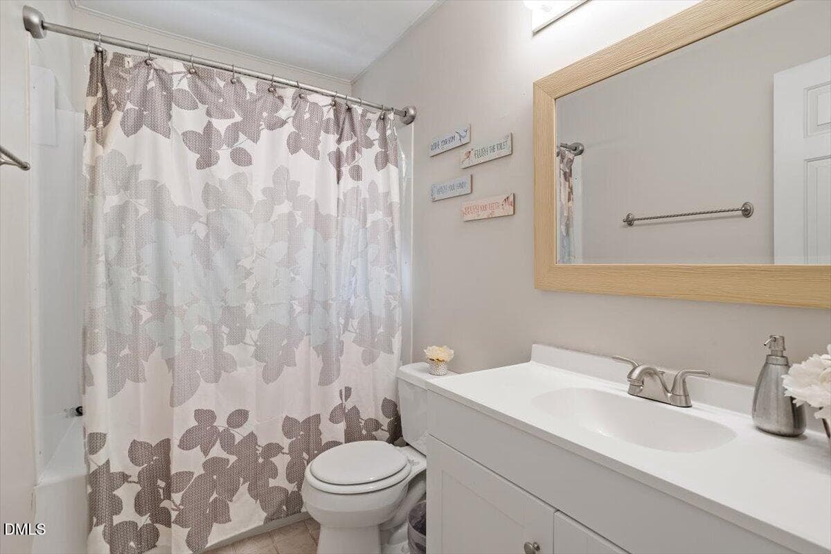Hall bath - 87 Danning Drive, Chapel Hill, NC 27516, Chapel Hill