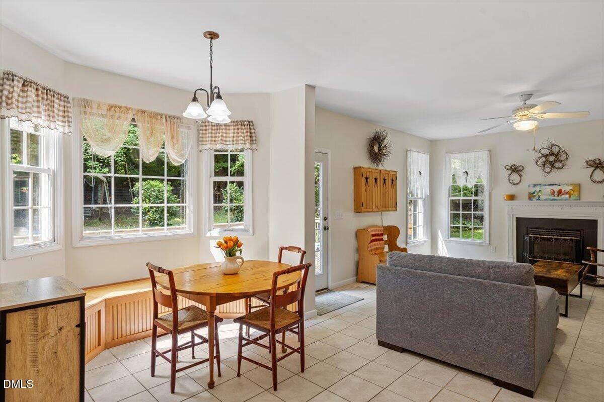 Breakfast area with bay window view - 87 Danning Drive, Chapel Hill, NC 27516, Chapel Hill
