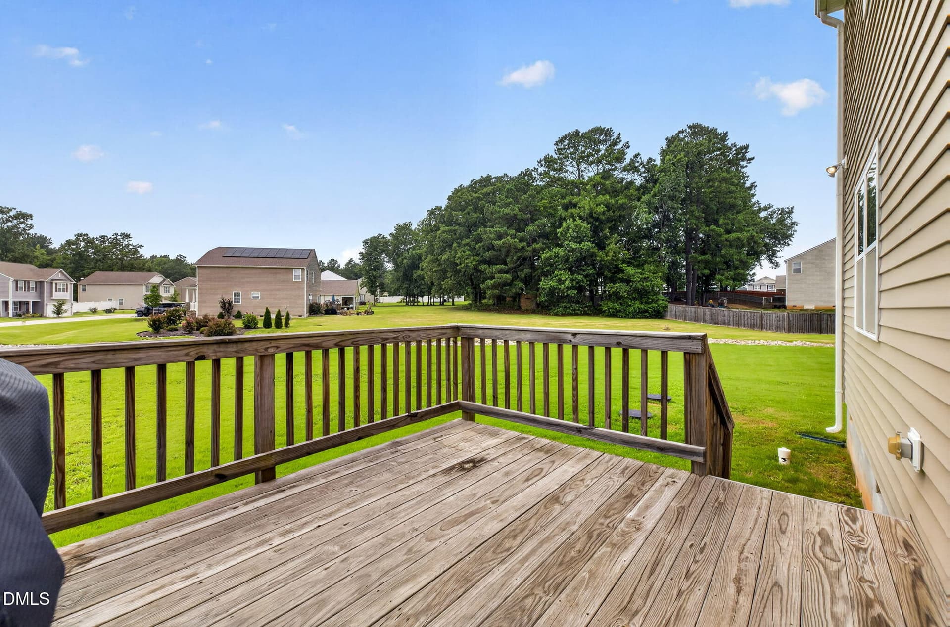 44-web-or-mls-19 Rockwater Way - 44 - 19 Rockwater Way, Zebulon, NC 27597