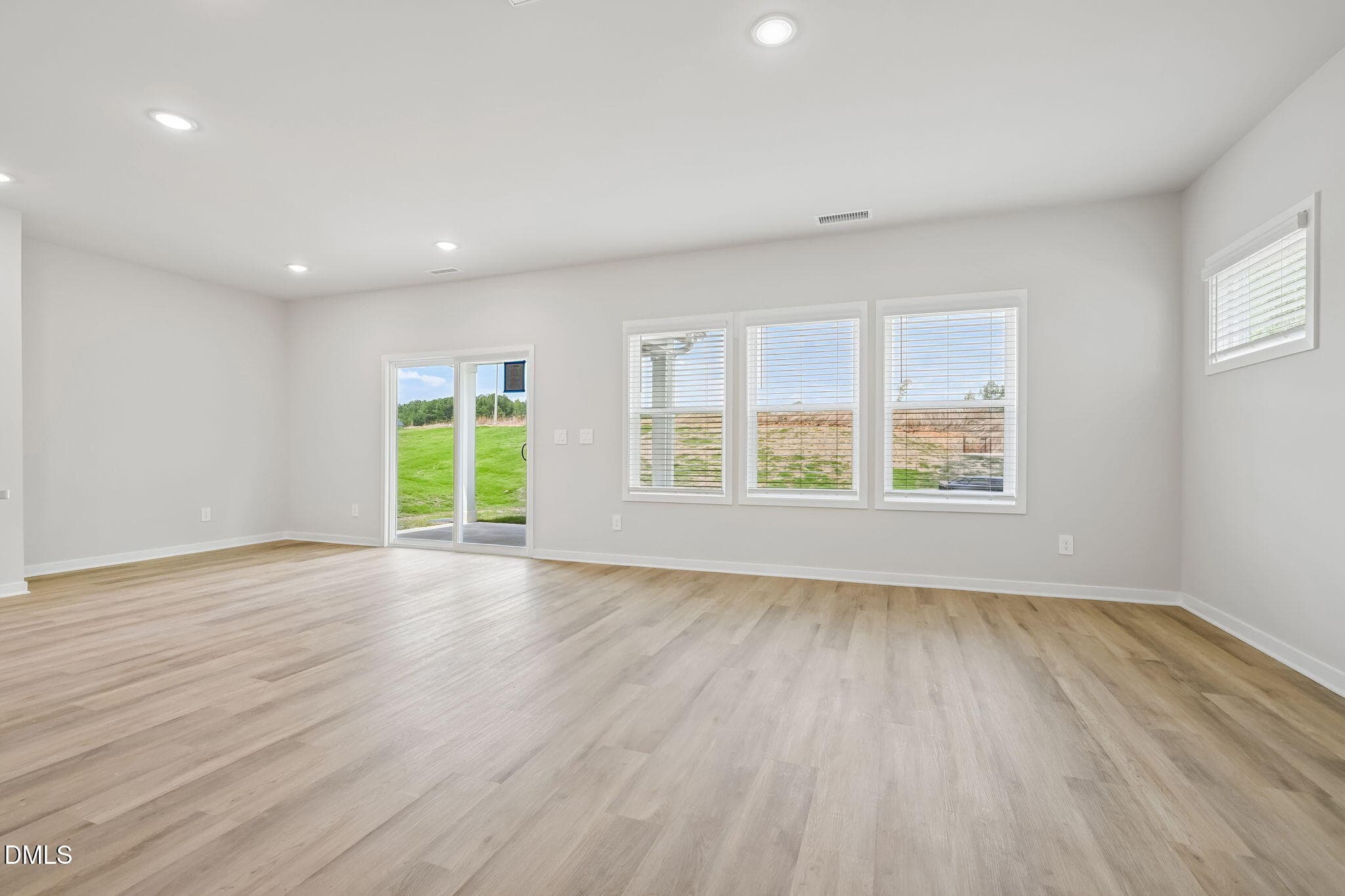 8-web-or-mls-Raleigh-Durham - Country La - 133 N Field Sparrow Way, Clayton, NC 27520, Clayton