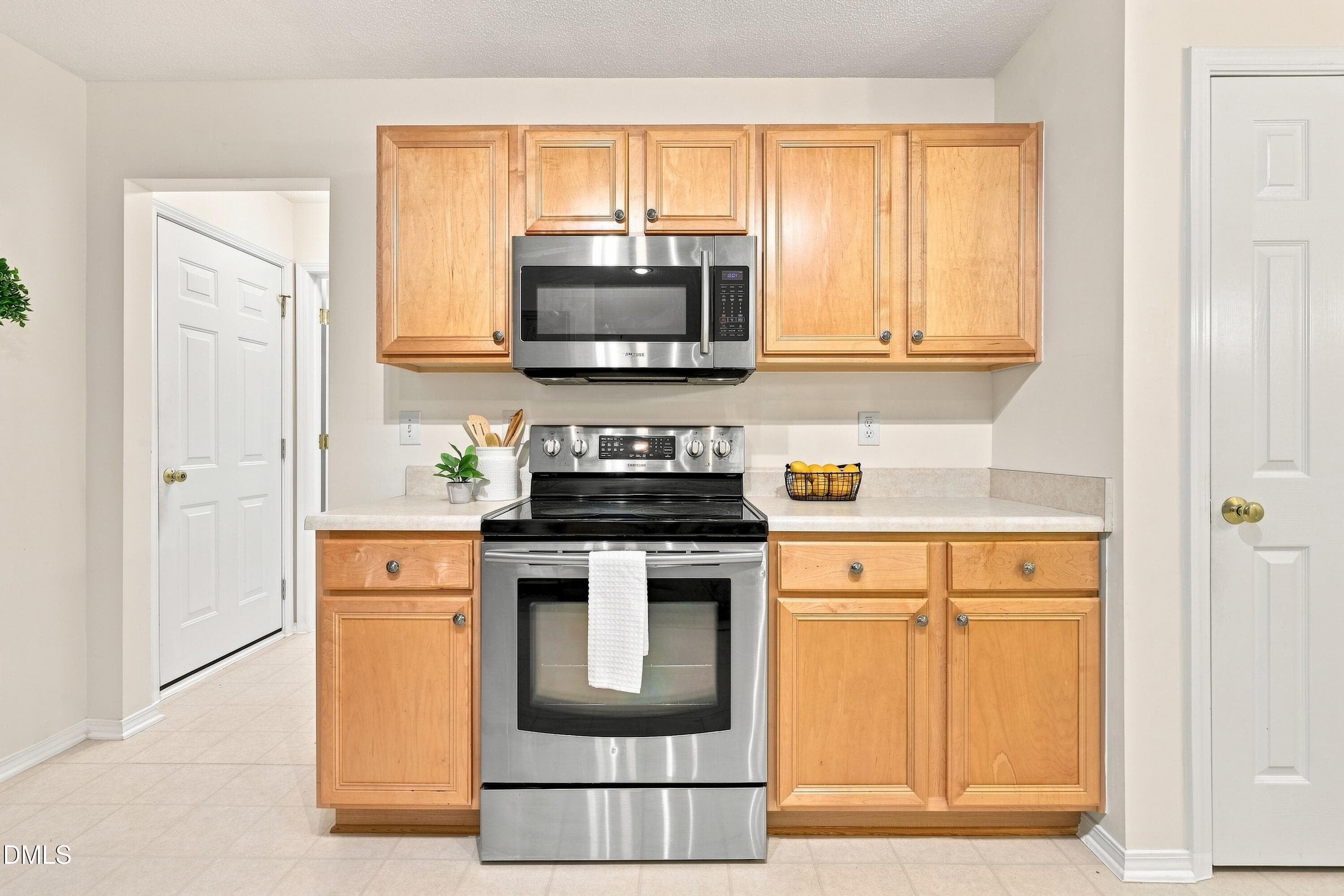 Kitchen - 6001 Crayford Drive, Raleigh, NC 27604, Raleigh