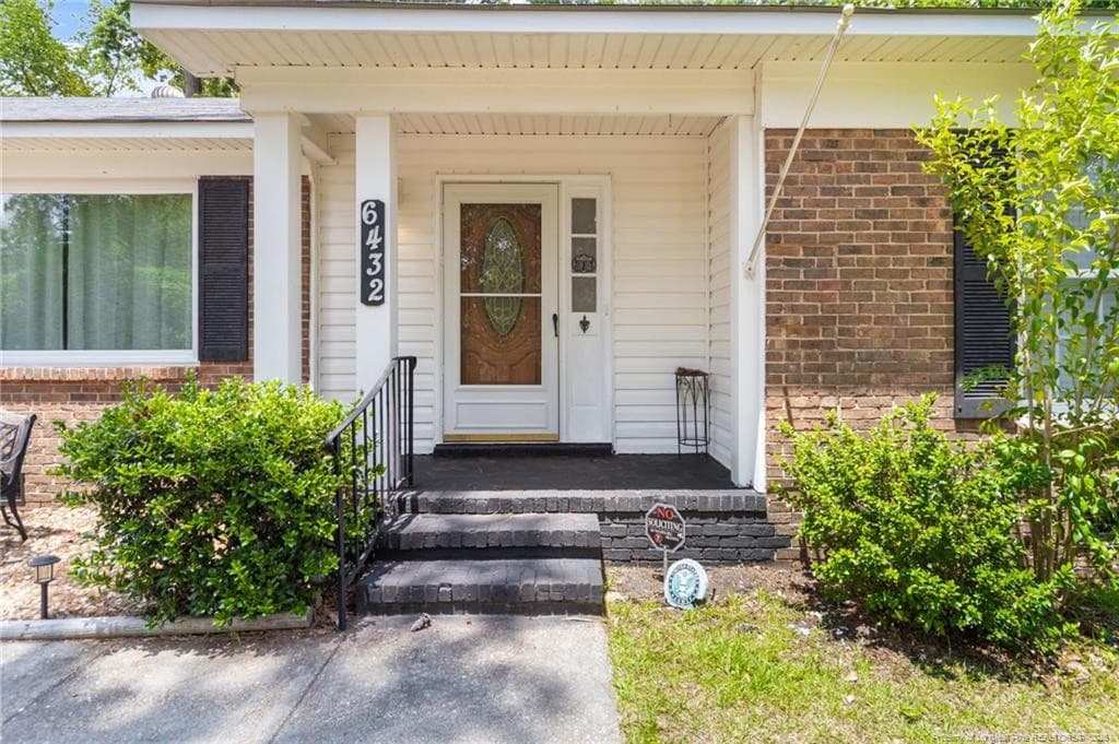Front Porch - 6432 Easthampton Road, Fayetteville, NC 28314, Fayetteville