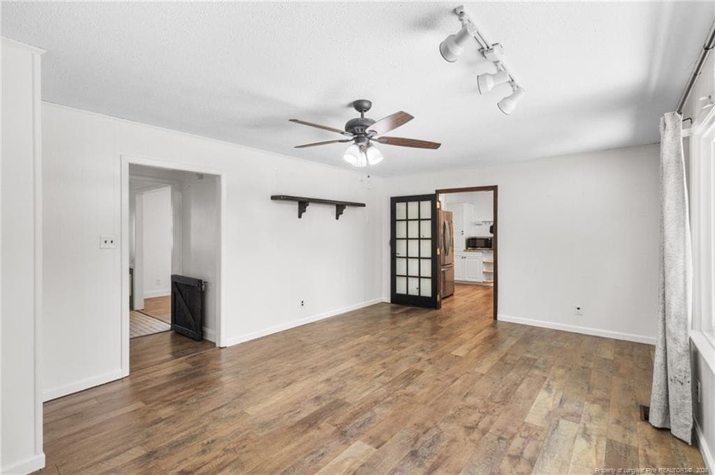 Family Room - 6432 Easthampton Road, Fayetteville, NC 28314, Fayetteville