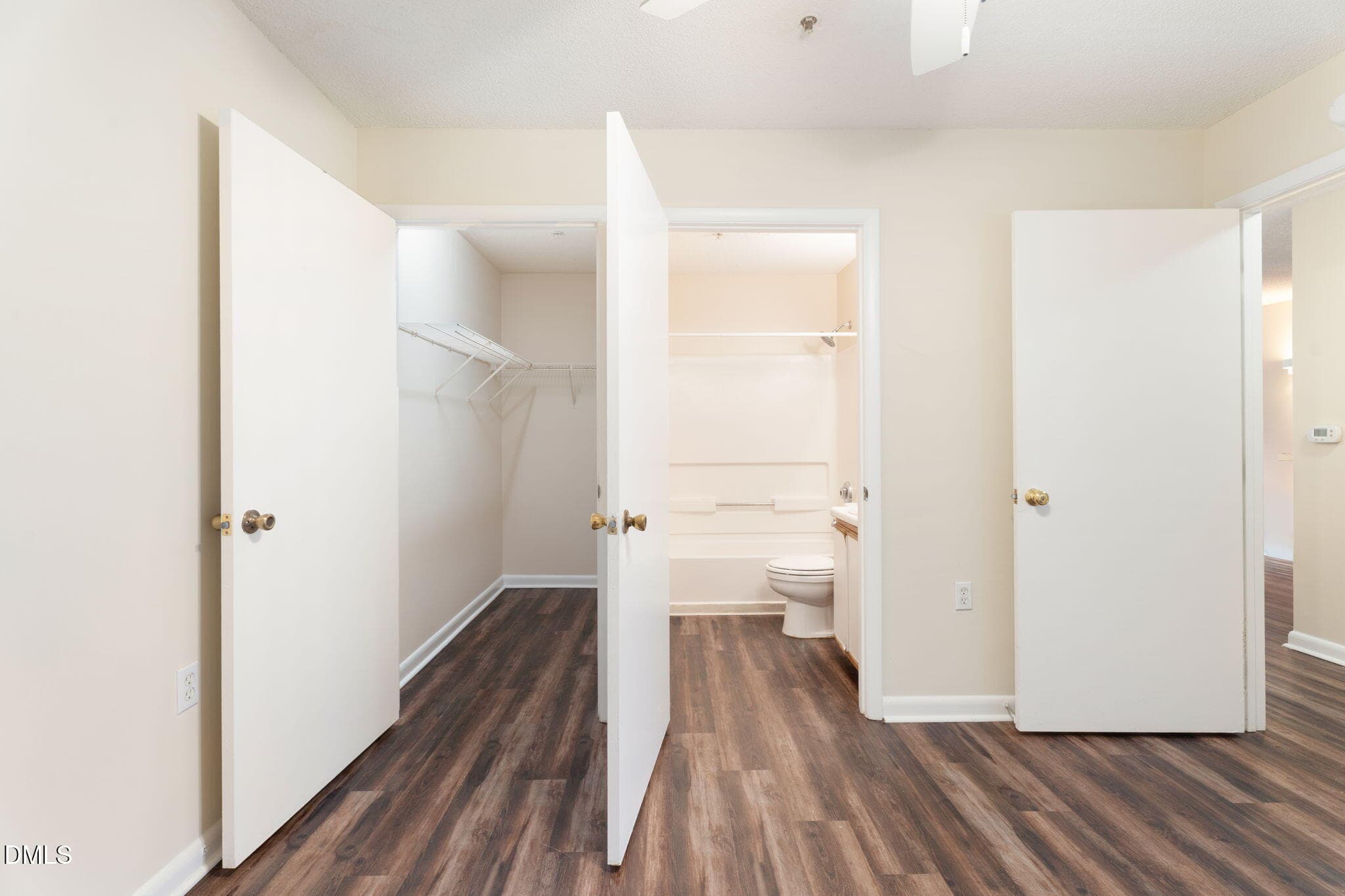 7-web-or-mls-DSC05443 - 1420 Collegiate Circle 102, Raleigh, NC 27606, Raleigh
