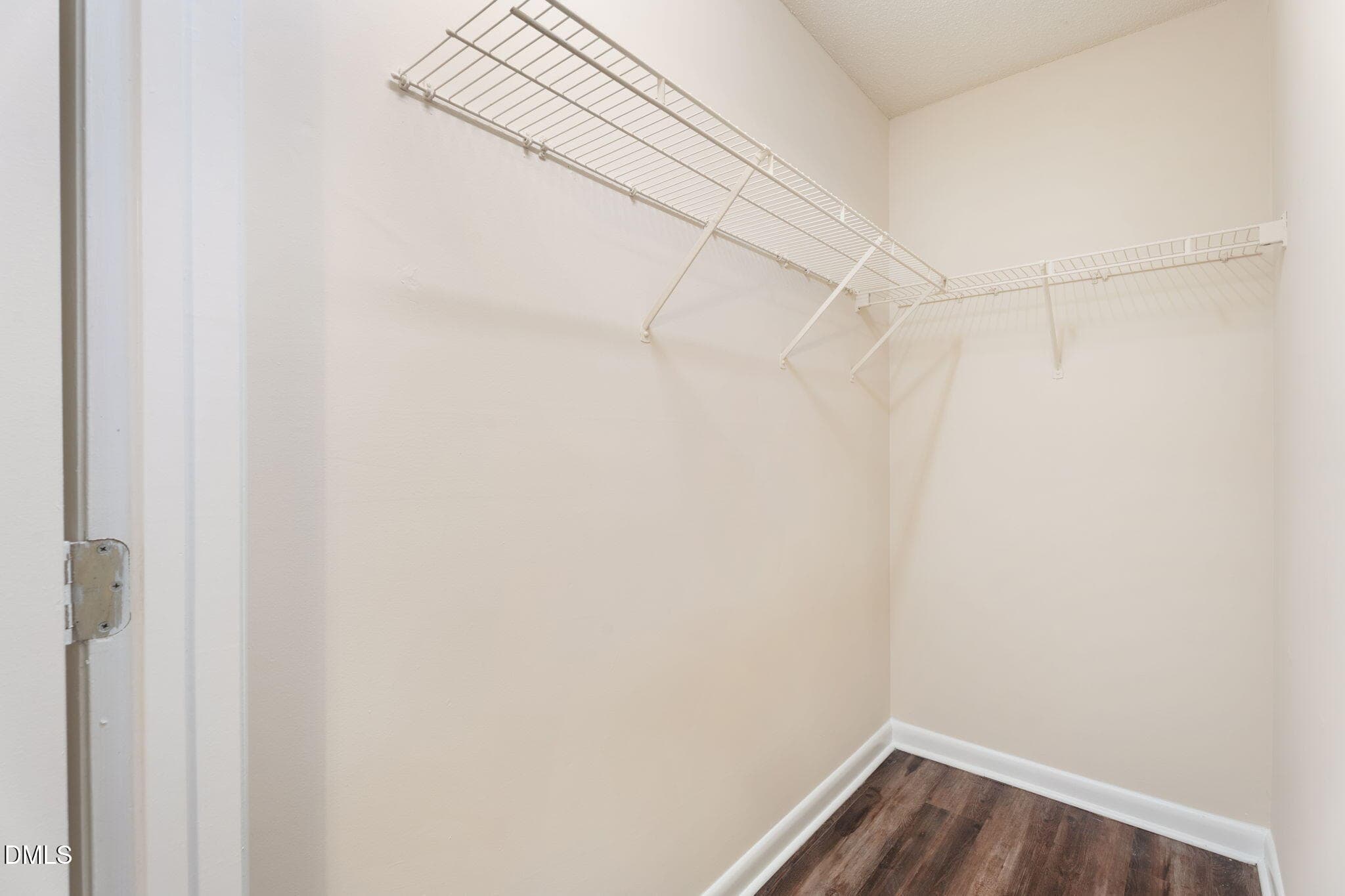 10-web-or-mls-DSC05458 - 1420 Collegiate Circle 102, Raleigh, NC 27606, Raleigh
