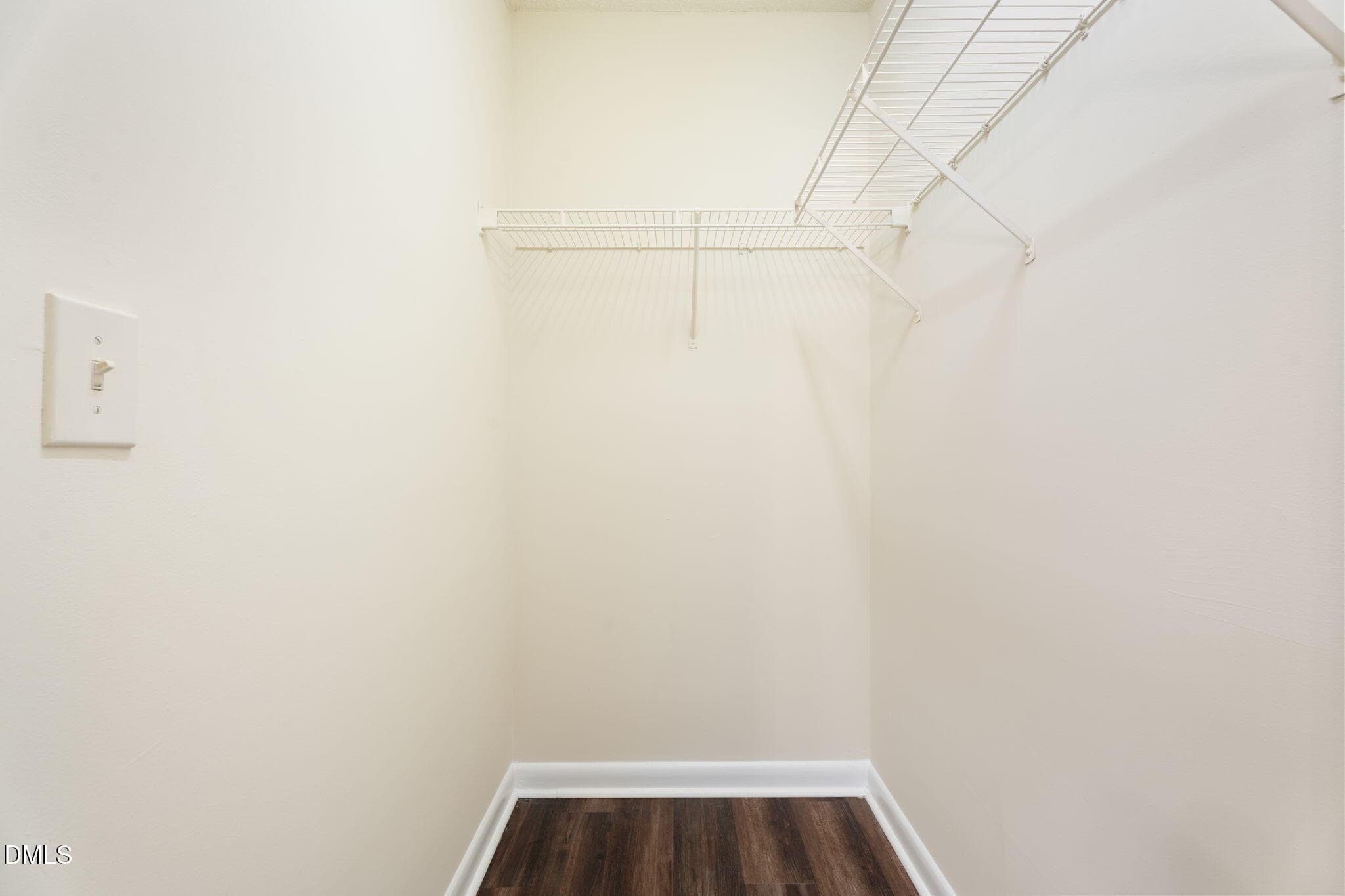 21-web-or-mls-DSC05513 - 1420 Collegiate Circle 102, Raleigh, NC 27606, Raleigh