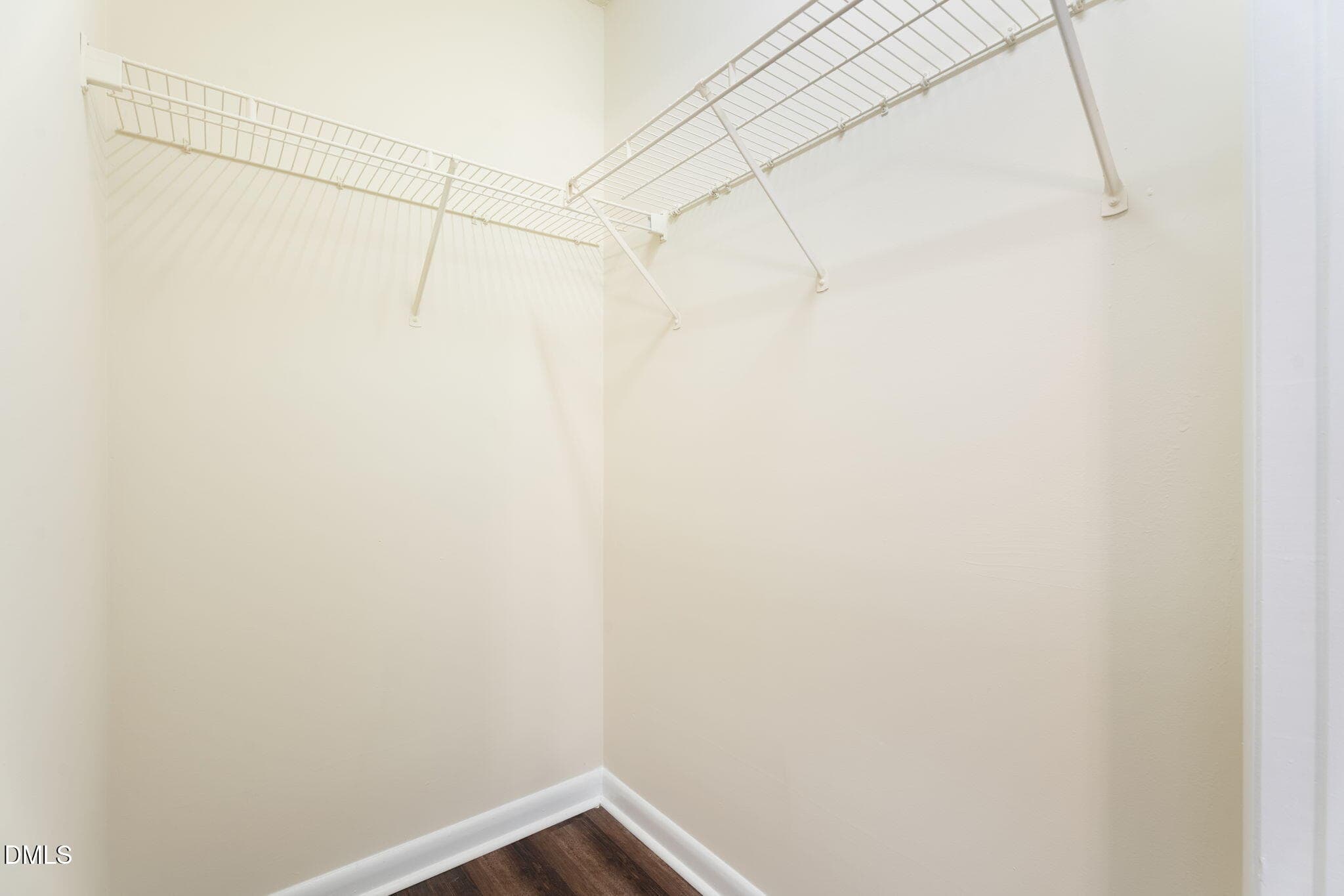22-web-or-mls-DSC05518 - 1420 Collegiate Circle 102, Raleigh, NC 27606, Raleigh
