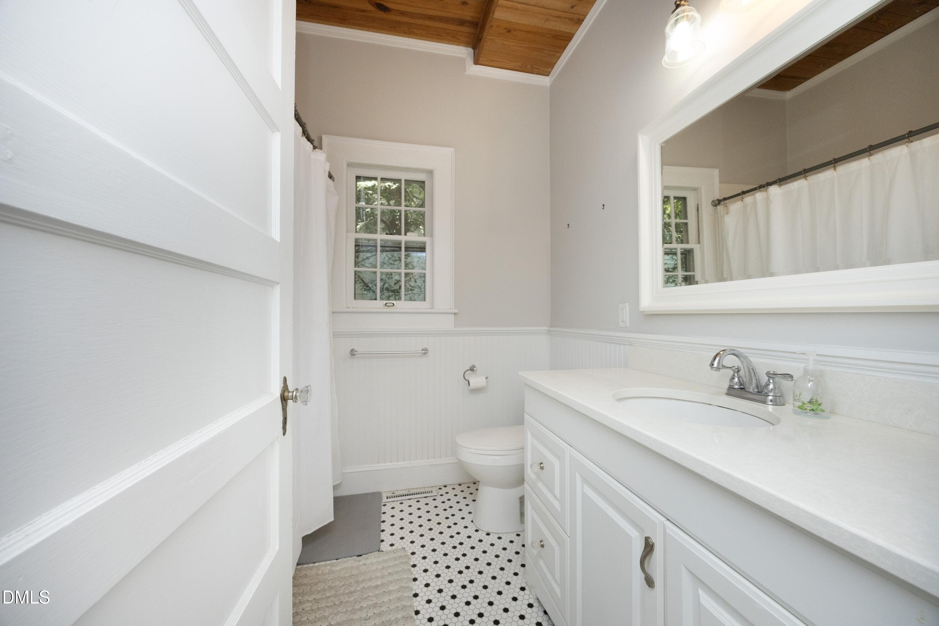 Bathroom - 304 Mccauley Street, Chapel Hill, NC 27516, Chapel Hill