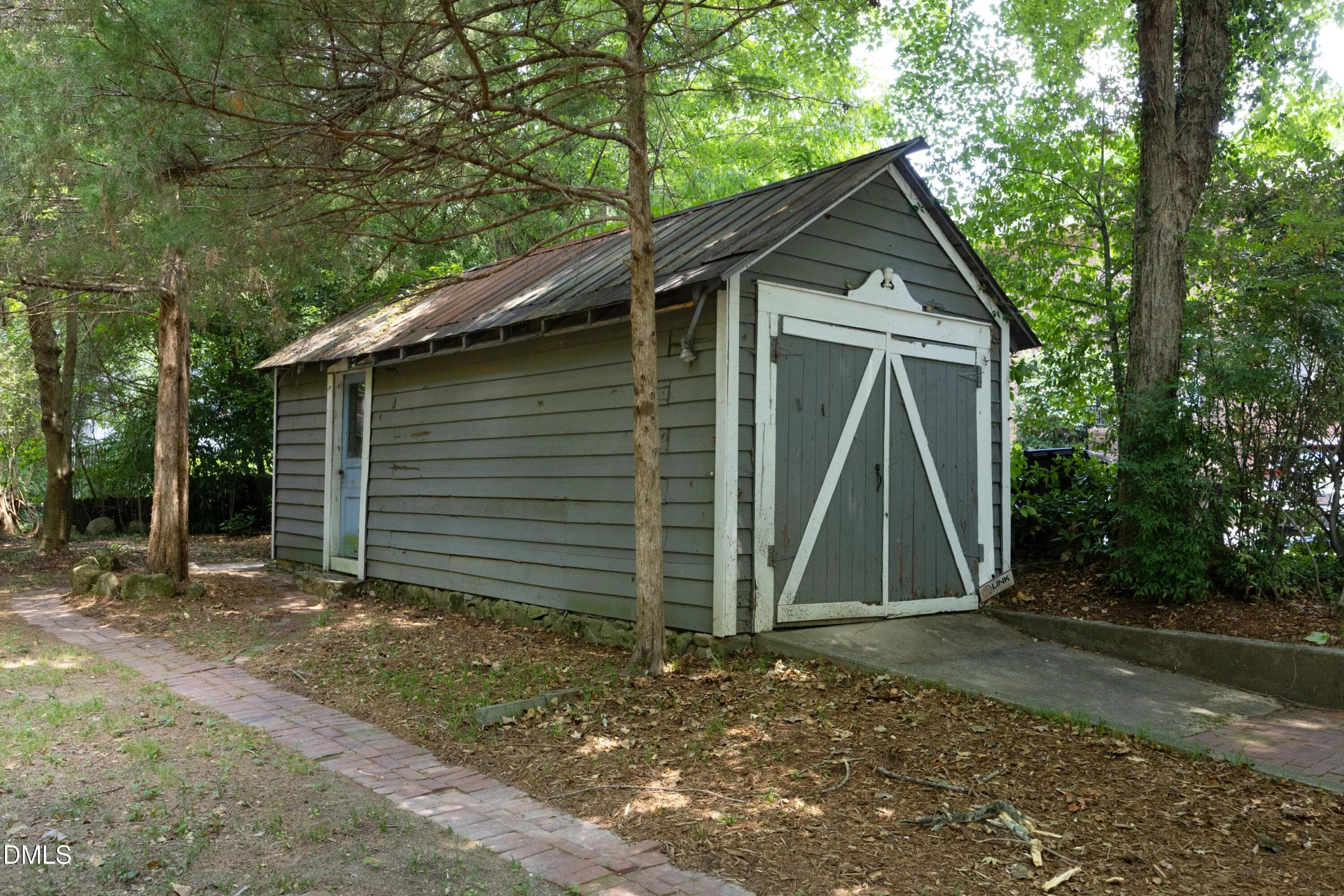 Garage - 304 Mccauley Street, Chapel Hill, NC 27516, Chapel Hill