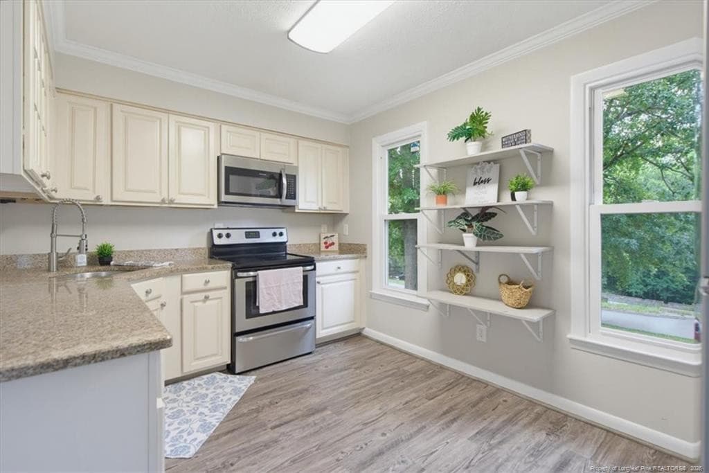 Photo 13 - 6941 Melbourne Drive, Fayetteville, NC 28314, Fayetteville