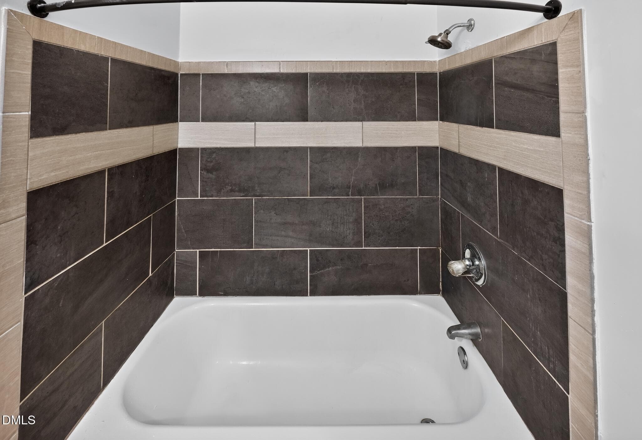 23_3016_Dearborn_Dr-Bathroom-8647 - 3016 Dearborn Drive, Durham, NC 27704, Durham