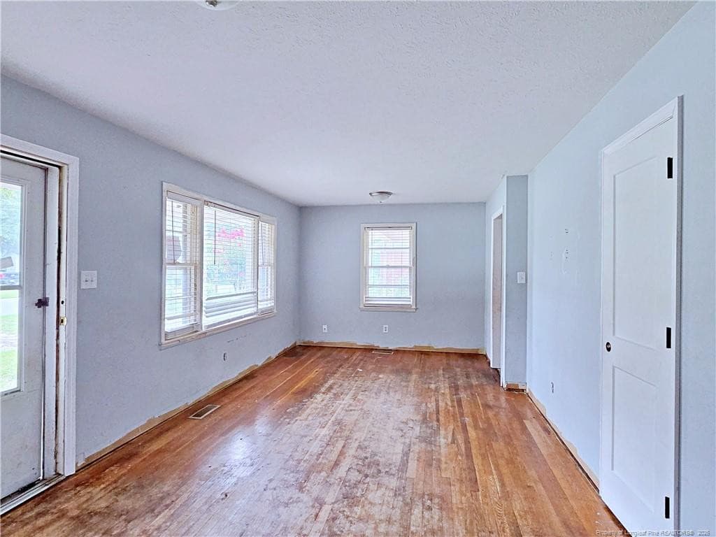 Photo 5 - 1814 Wayne Lane, Fayetteville, NC 28304, Fayetteville