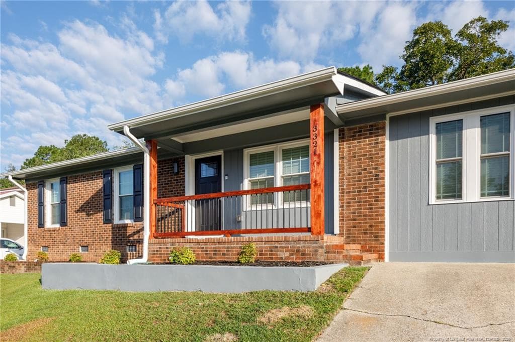Photo 4 - 3321 Red Fox Road, Spring Lake, NC 28390