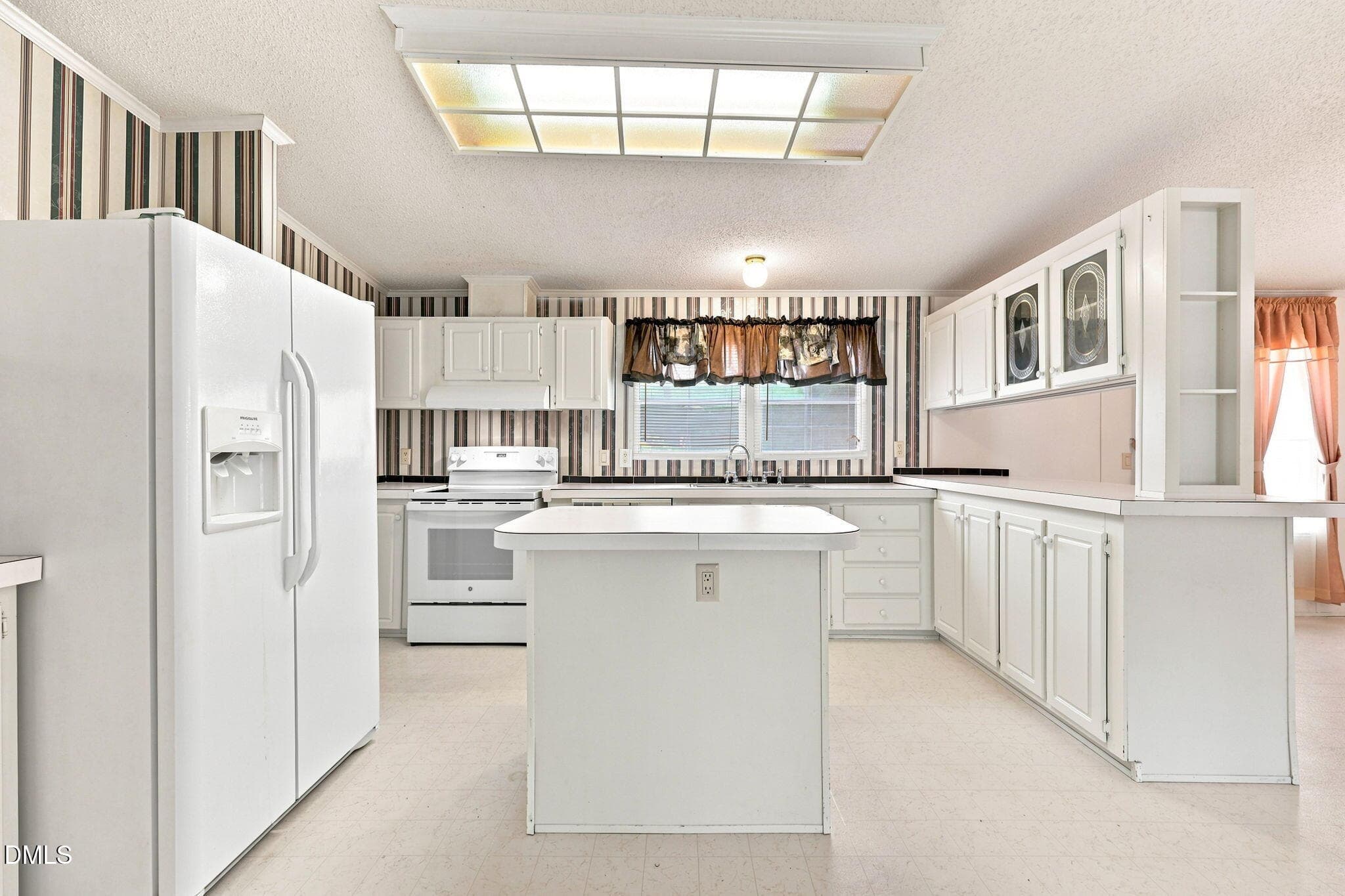 Kitchen - 602 Newton Avenue, Princeville, NC 27886, Princeville