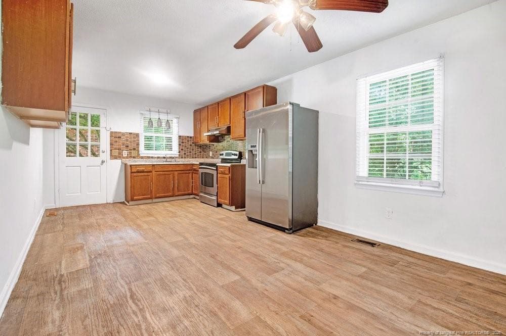 Photo 6 - 4572 Westfield Road, Fayetteville, NC 28314, Fayetteville