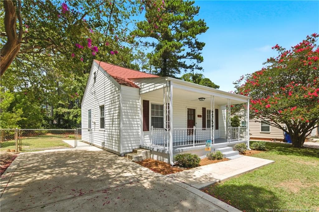 Photo 3 - 211 Willborough Avenue, Fayetteville, NC 28303, Fayetteville
