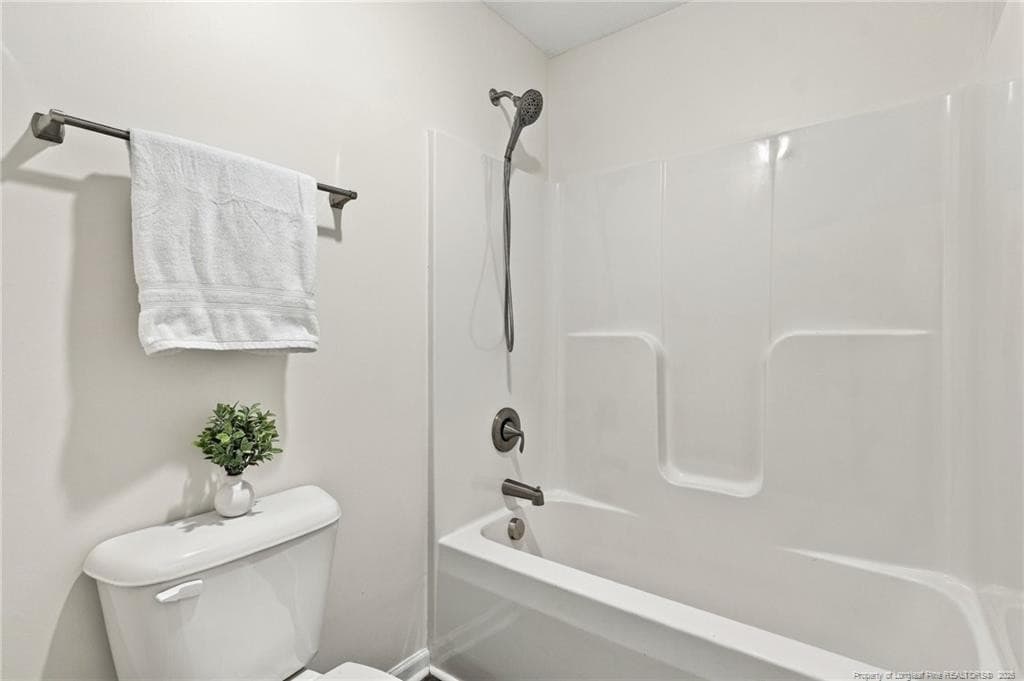 Upstairs Guest Bathroom - 464 Denny Lane, Carthage, NC 28327