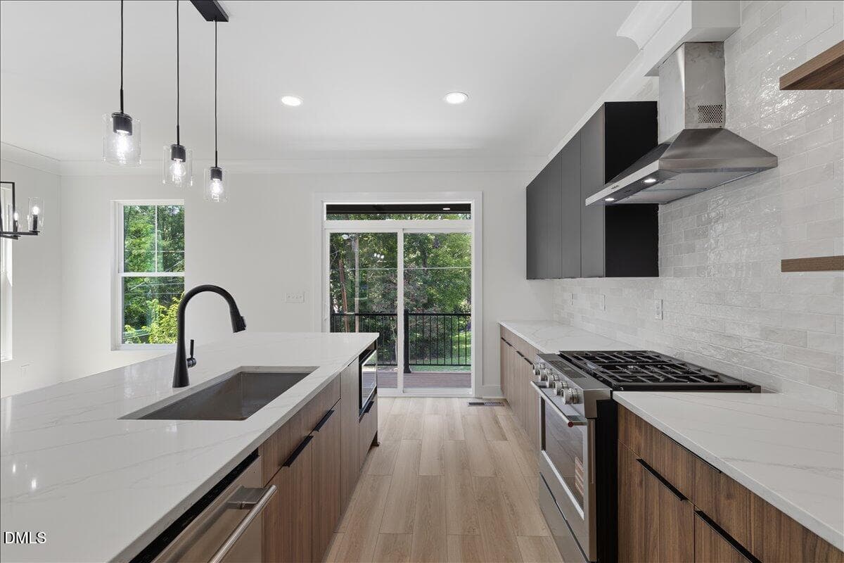 Kitchen - 720 Oakwood Avenue 102, Raleigh, NC 27601, Raleigh