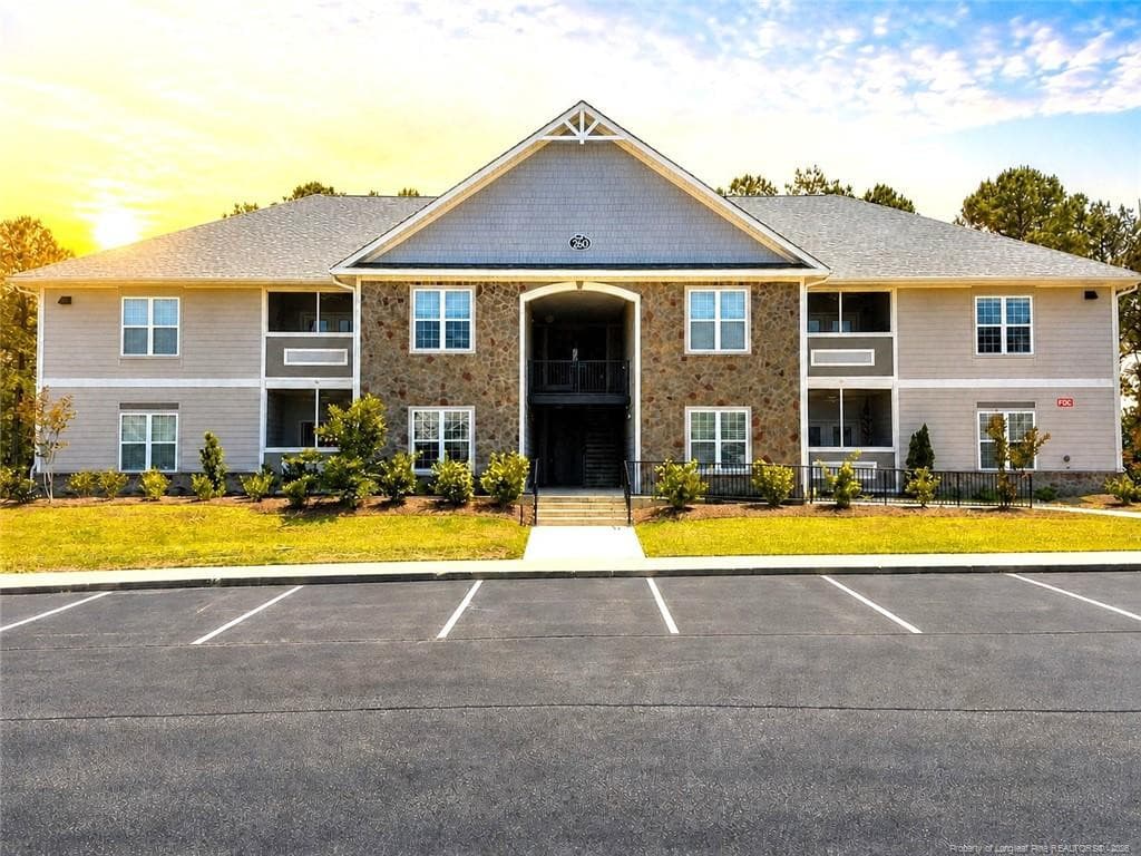 Photo 2 - 260 Gallery Drive, Spring Lake, NC 28390