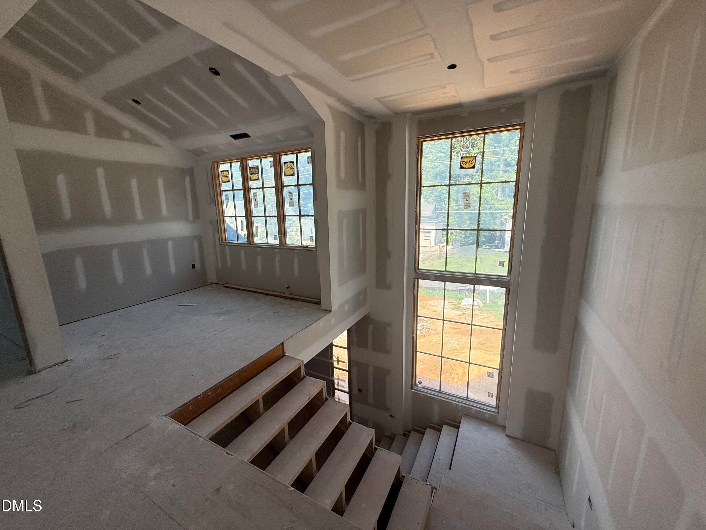 stairwell - 1021 Manchester Drive, Raleigh, NC 27609, Raleigh