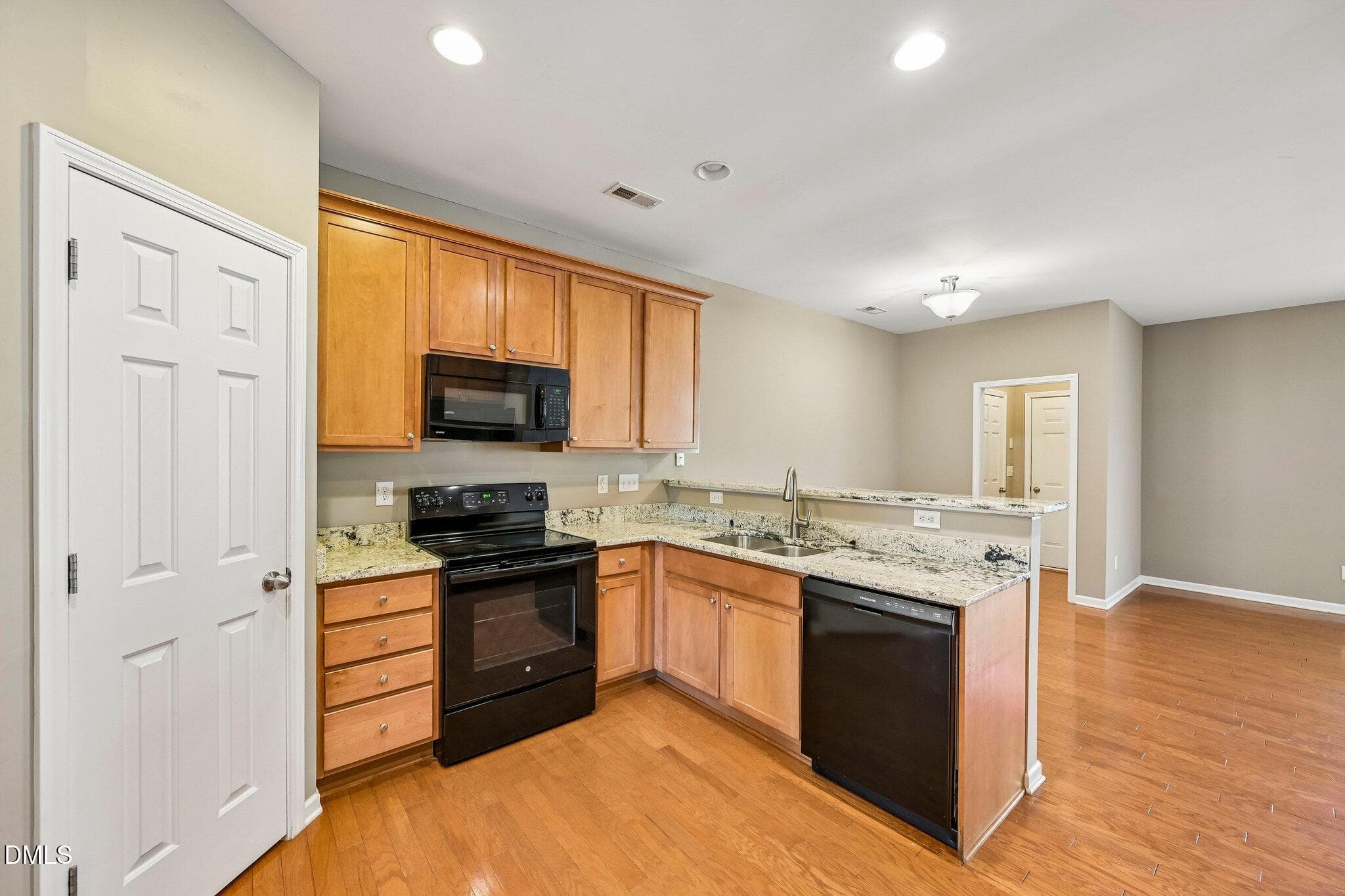 17-web-or-mls-Olympia Dr-S0108-017 - 3624 Olympia Drive, Raleigh, NC 27603, Raleigh