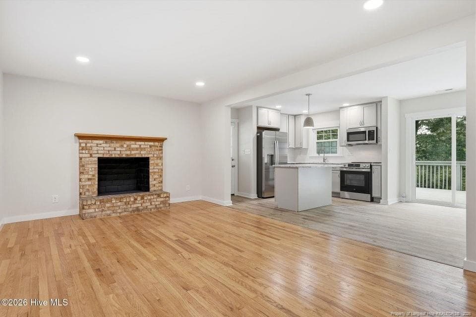 Photo 6 - 601 Bethesda Avenue, Aberdeen, NC 28315