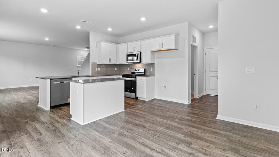Kitchen - 527 Ashley Run, Sanford, NC 27330