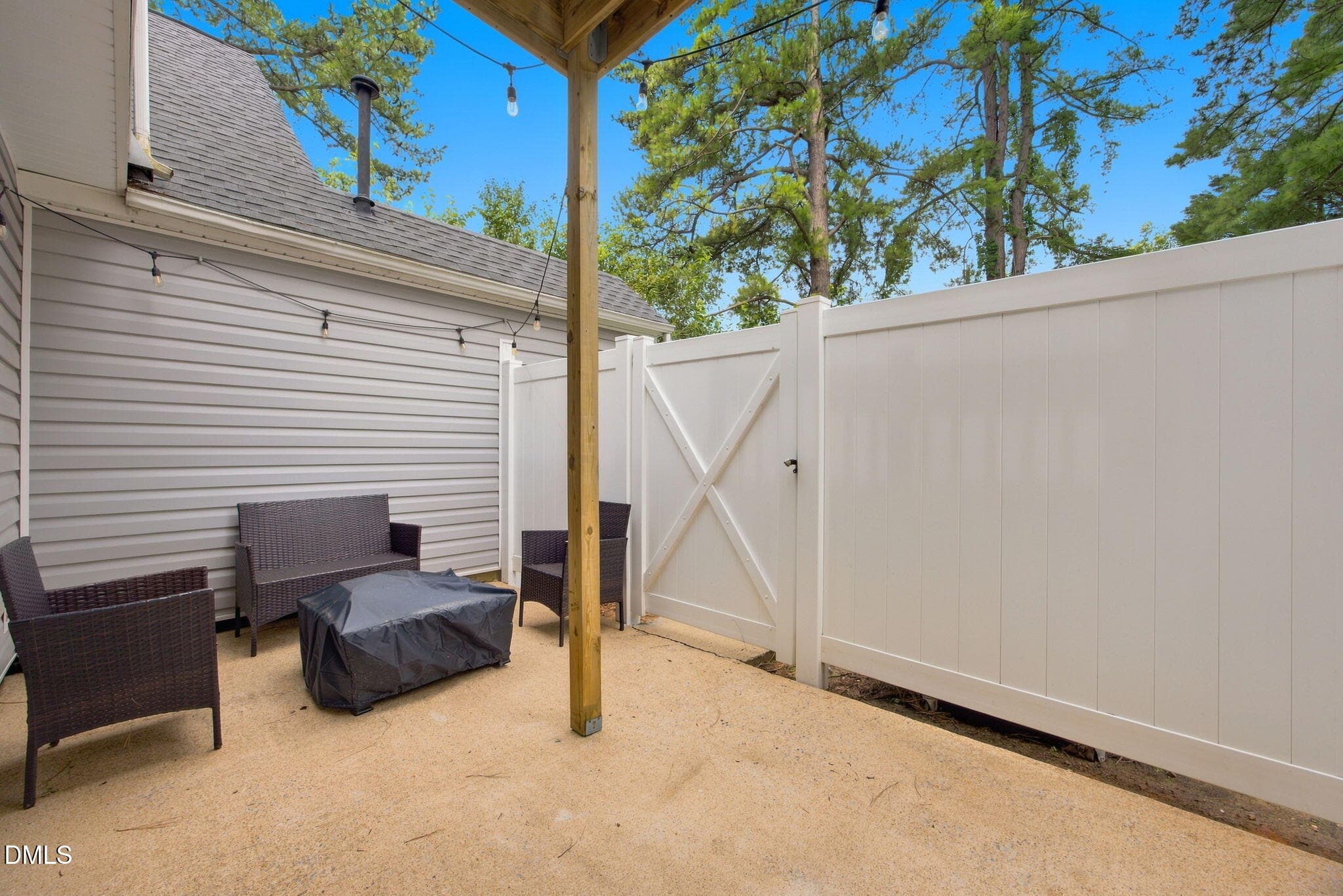 19-web-or-mls-484A_9819 - 5003 Avenida Del Sol Drive, Raleigh, NC 27616, Raleigh