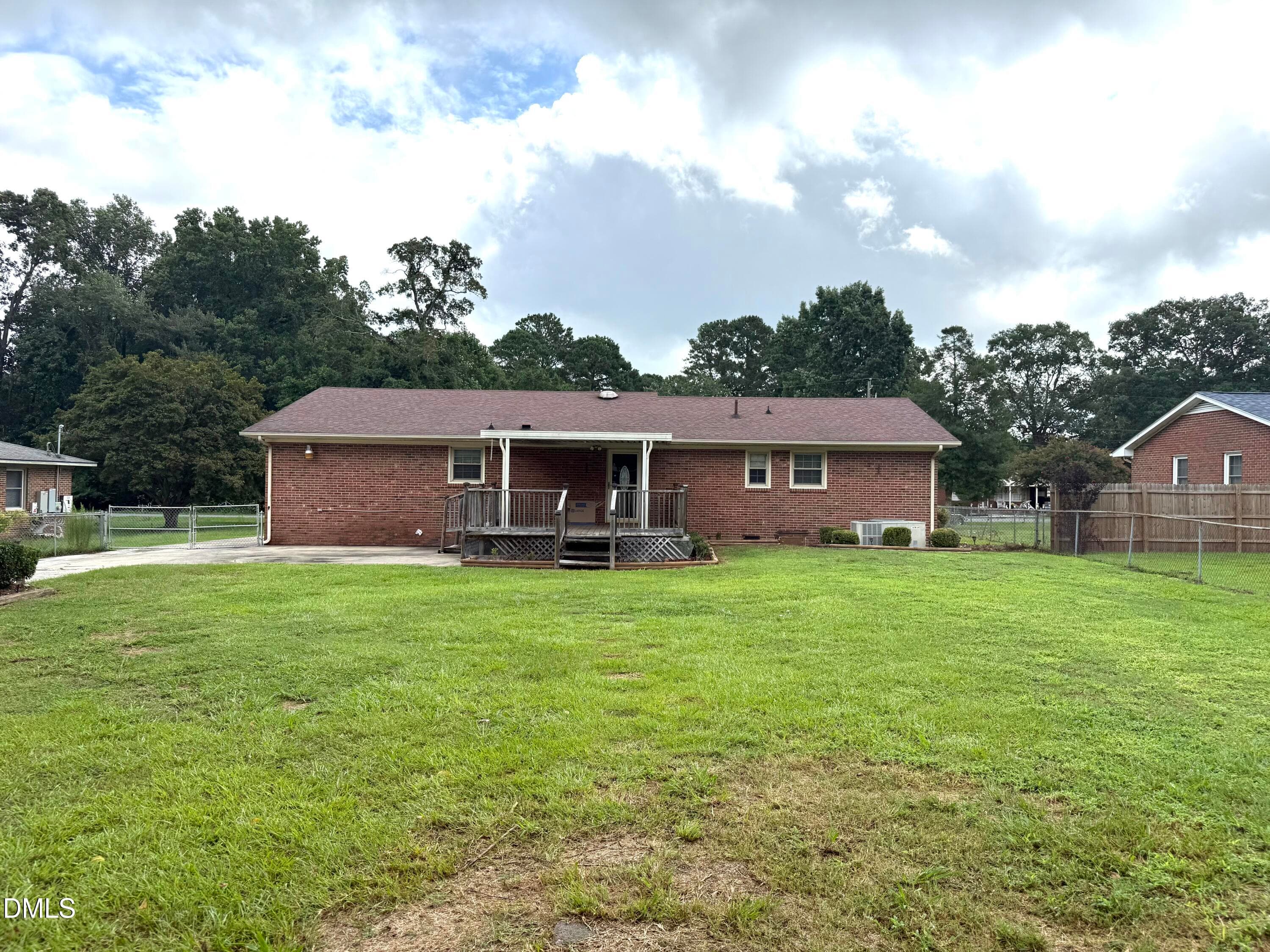 Back yard - 2248 Longleaf Pine Drive, Kinston, NC 28504