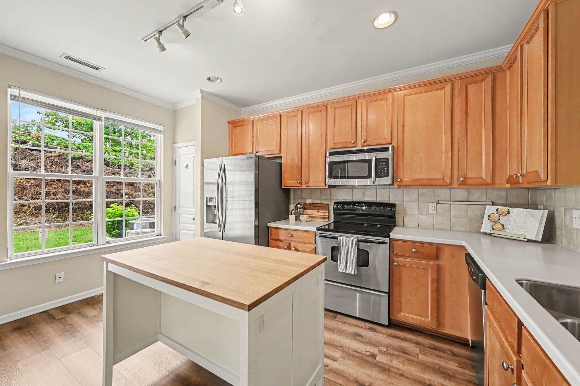 011_file_4725.jpg - 3703 Ramblewood Avenue, Durham, NC 27713, Durham
