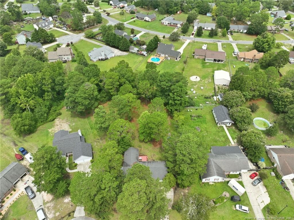 Photo 3 - 924 E Winds Lane, Fayetteville, NC 28311, Fayetteville
