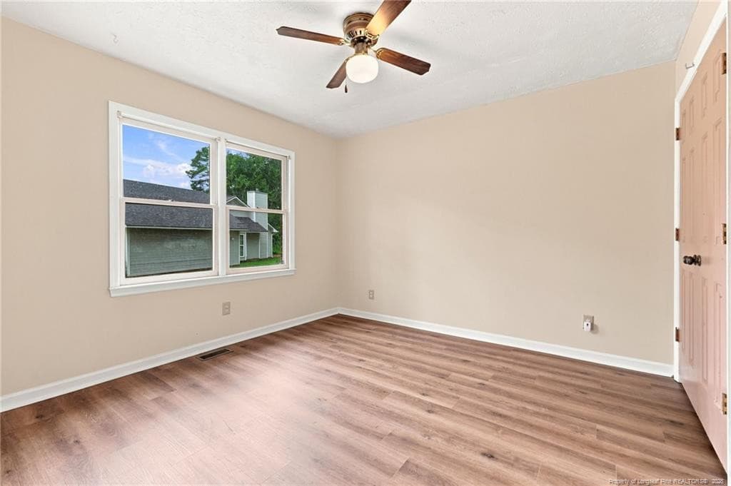 Photo 24 - 924 E Winds Lane, Fayetteville, NC 28311, Fayetteville