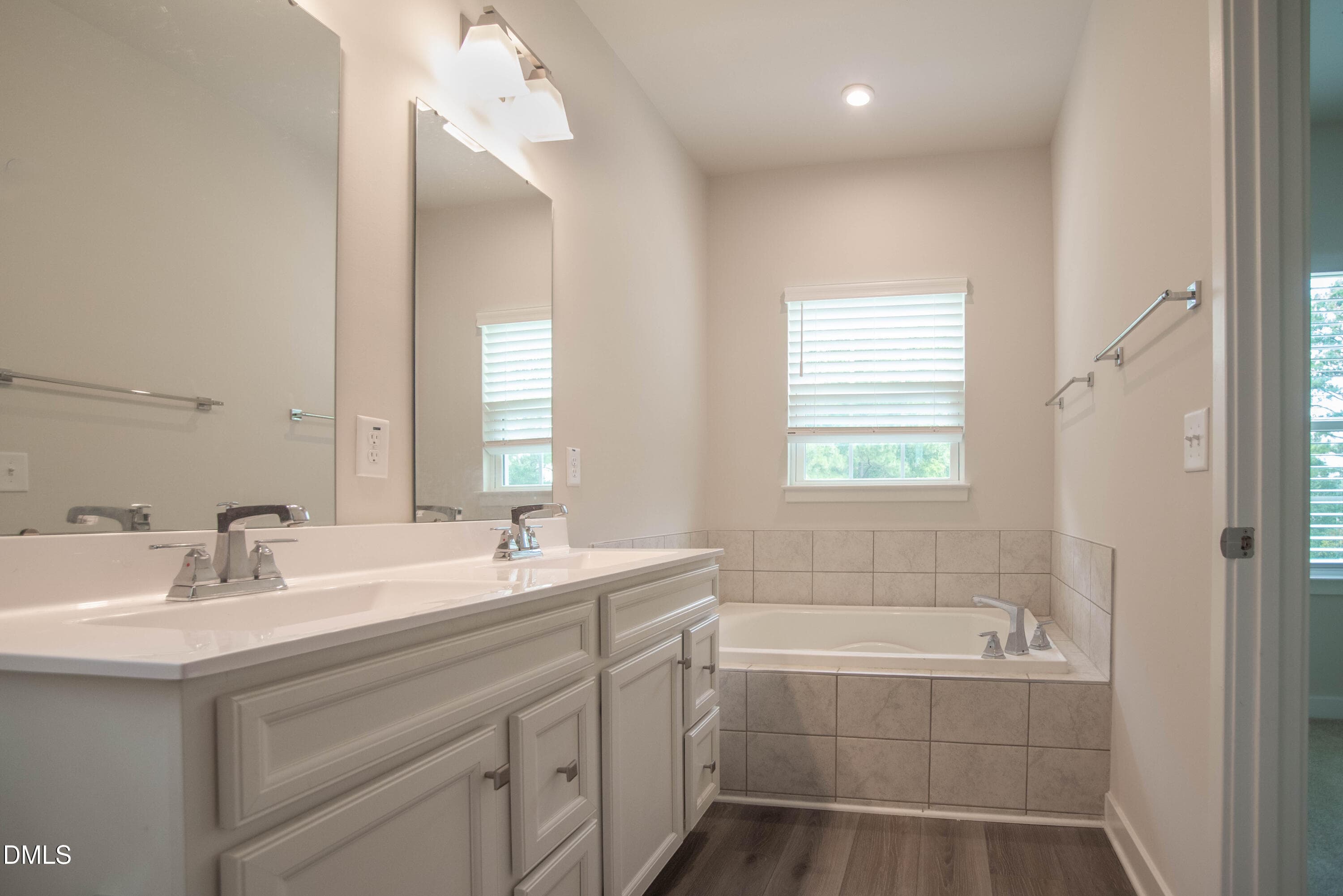 18 Owners Bath - 213 Colvard Farms Road, Durham, NC 27713, Durham