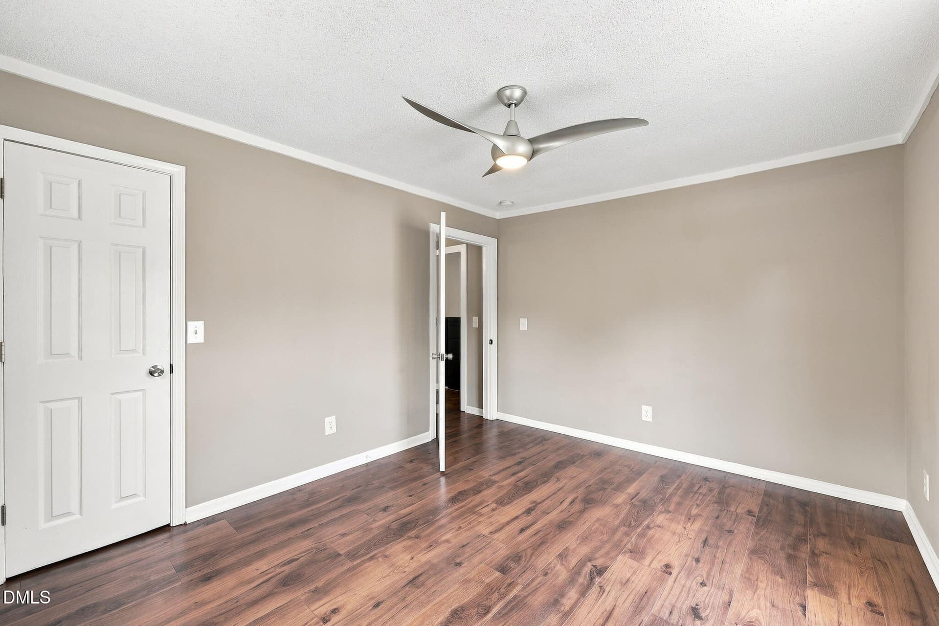 bd11 - 402 W Gilbreath Street, Graham, NC 27253