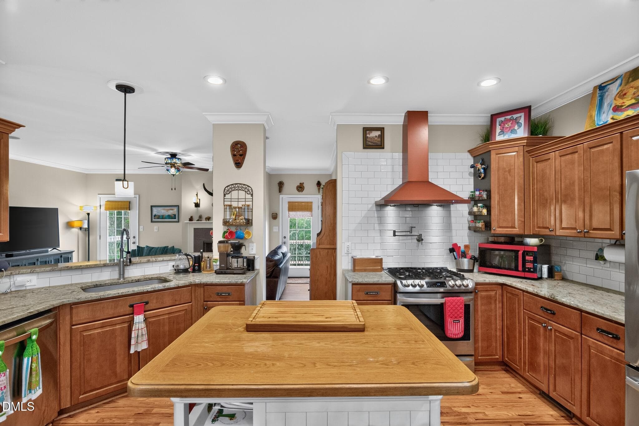 15_15_Briar_Ridge_Drive-Kitchen-0557 - 15 Briar Ridge Drive, Fairview, NC 28730, Fairview