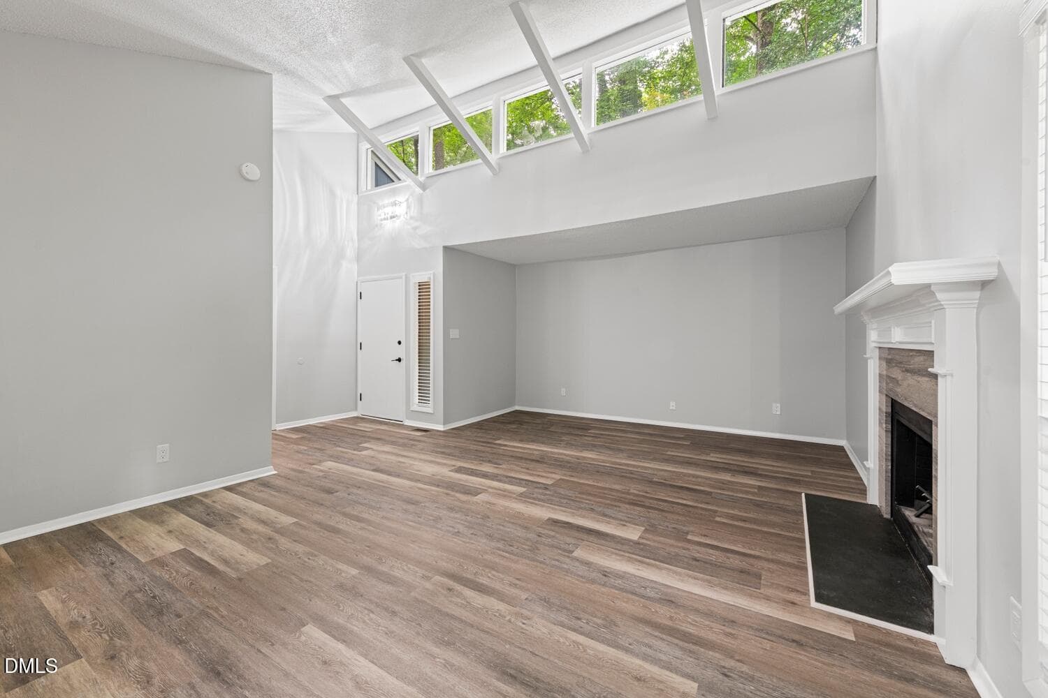 Living Room - 70 Willow Way, Chapel Hill, NC 27516, Chapel Hill