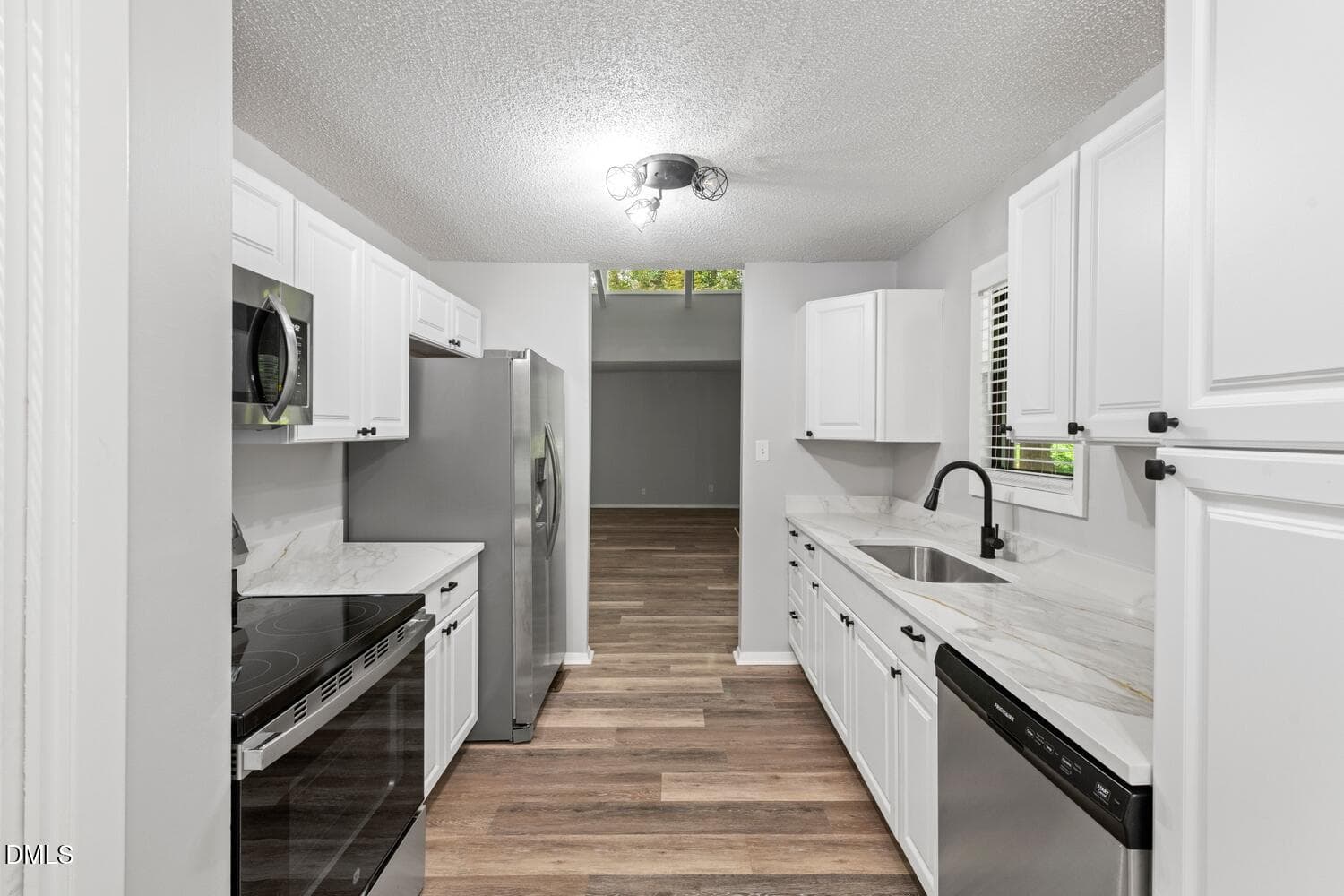 Kitchen - 70 Willow Way, Chapel Hill, NC 27516, Chapel Hill