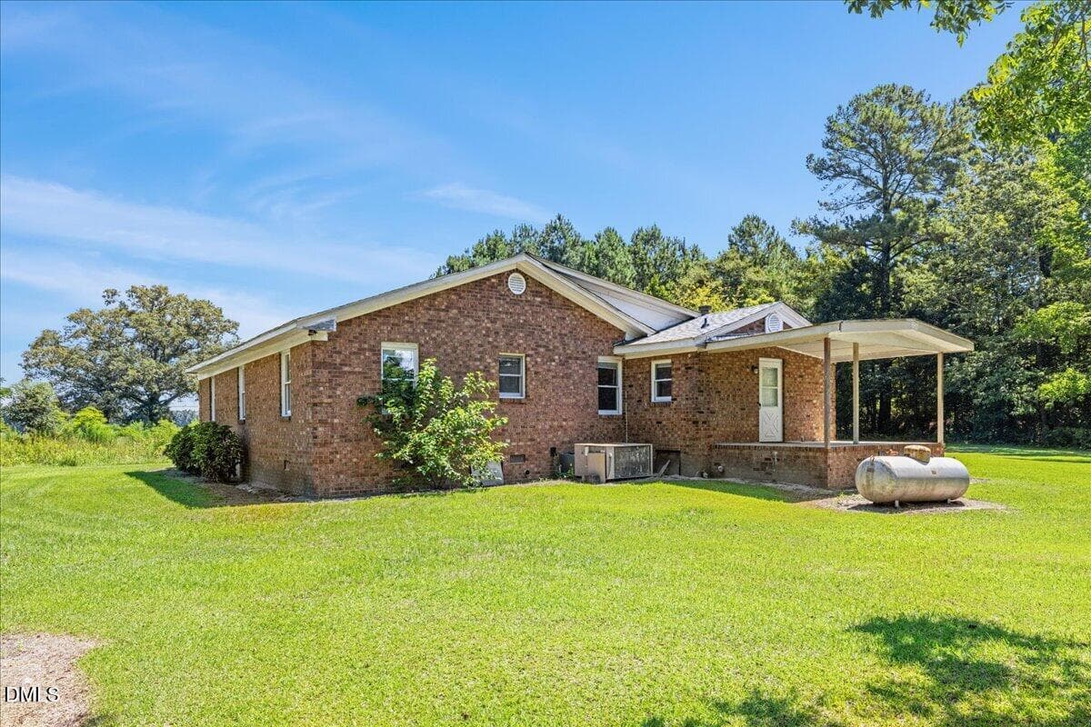 42-1330 E Hanrahan Rd - 1330 E Hanrahan Road, Ayden, NC 28513