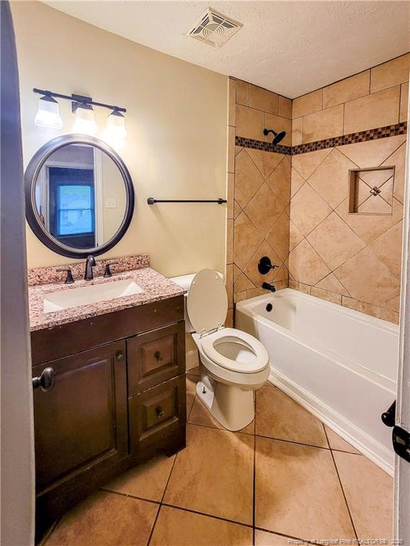 Full Bath Upstairs Hall - 406 Kirkcaldy Court, Fayetteville, NC 28314, Fayetteville