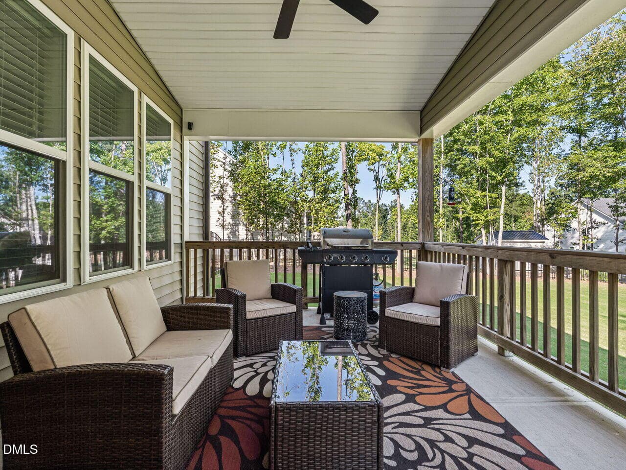 Covered Porch - 196 W Amber Oak Drive, Selma, NC 27576