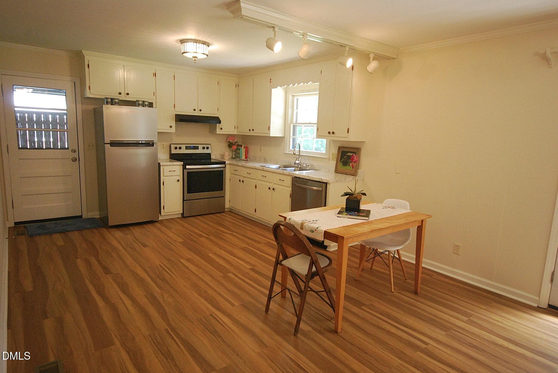 Round2_007 - 316 Chesapeake Avenue, Durham, NC 27712, Durham