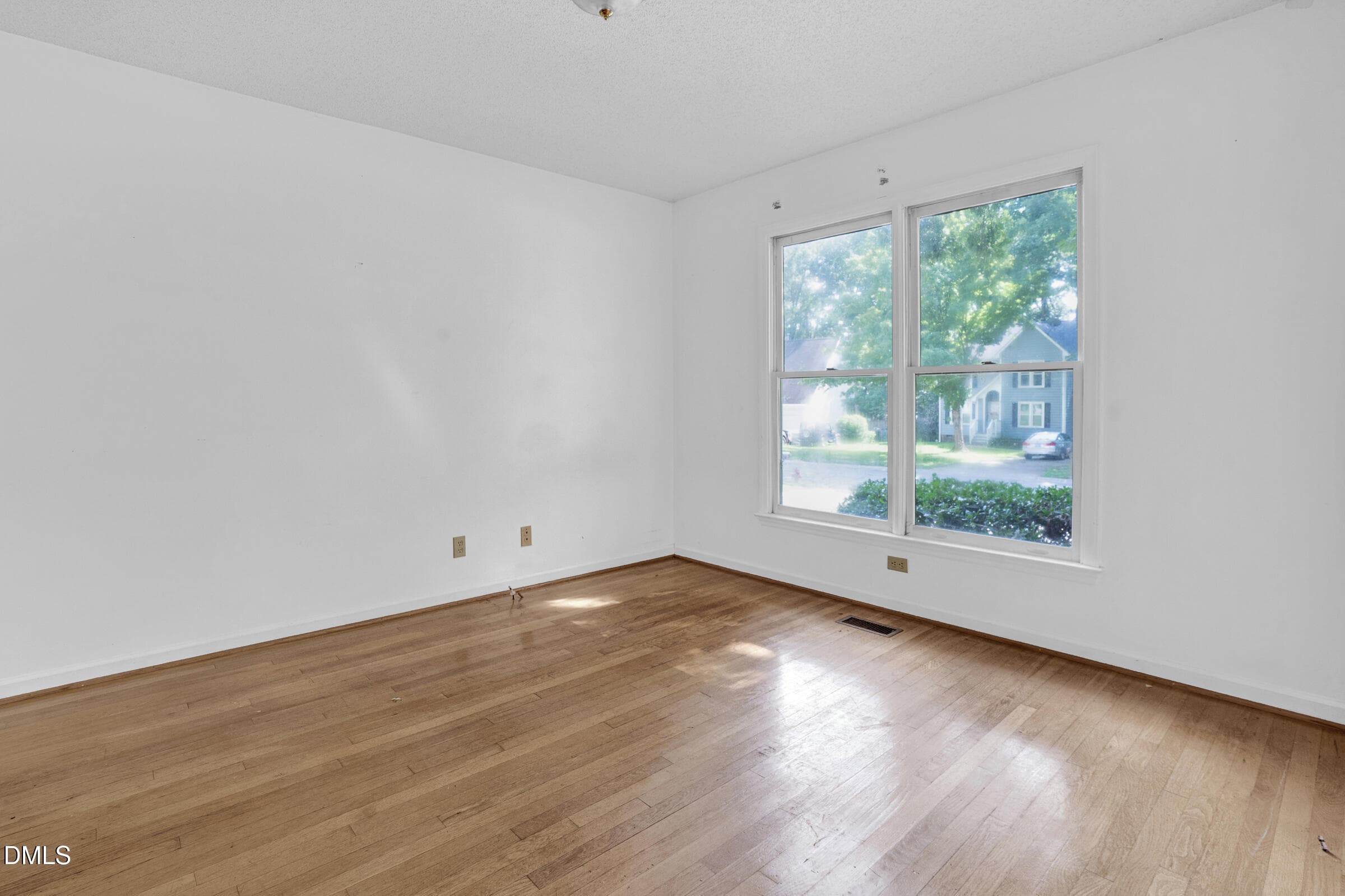 Sitting room/ Office - 13 Warbler Lane, Durham, NC 27712, Durham